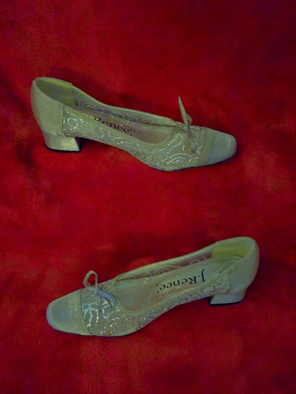 J.Renee Silver Glitter Mesh Low Heels  with Bow - Size 6.5